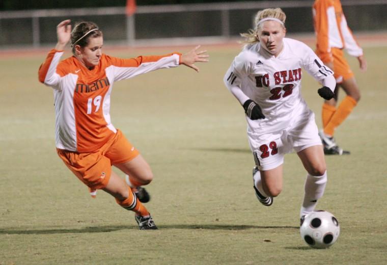 Kendall Irby dribbles up the field in a 1-0 loss to Miami on Thursday