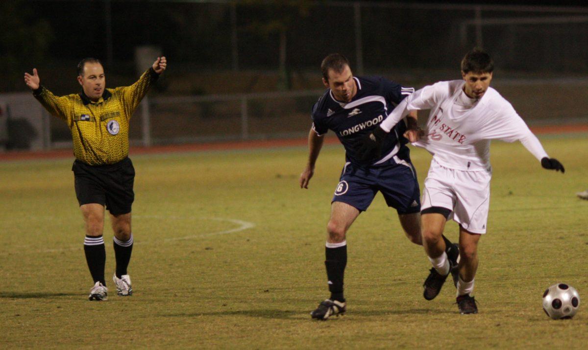 Men's soccer beats Longwood