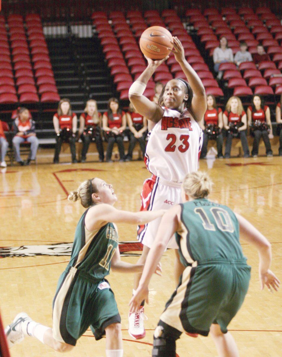 Shayla fields scored 23 points in both games over the weekend.