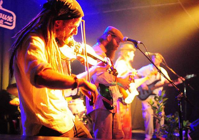 Urban Soils' latest EP Live from Deepwoods combines classic rock with contemporary elements.