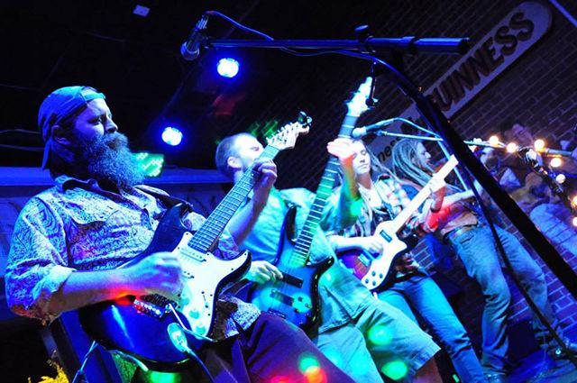 Urban Soils' latest EP Live from Deepwoods combines classic rock with contemporary elements.