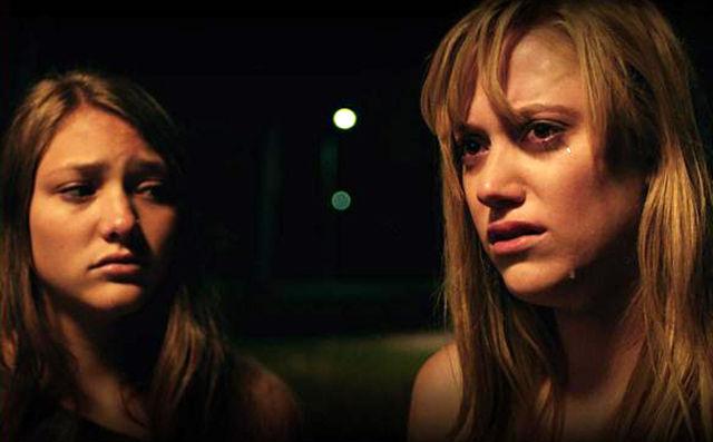 &#8216;It Follows&#8217; delivers unsettling, suspenseful horror