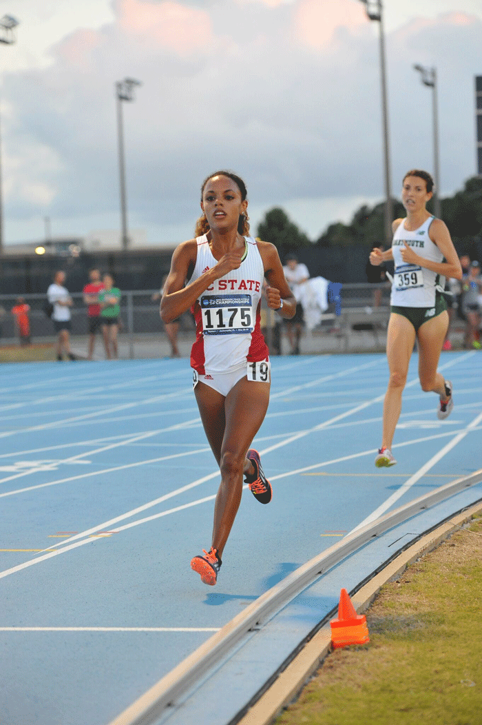 Sophomore runner Erika Kemp competes in the women&#8217;s 5,000m at the NCAA East Regional in Jacksonville, Florida. Kemp finished sixth, earning her a spot in Nationals.