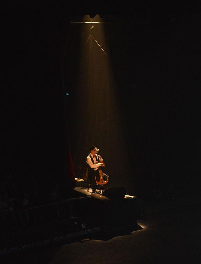 Cellist Gideon Freudmann performs with BANDALOOP in Stewart Theater in Talley Student Union September 17. Freudmann is a renowned cello player who plays concerts throughout the nation. He will be performing with BANDALOOP again in Taiwan in October.