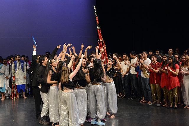 UNC Chalkaa finished as 1st runners up at Oak City Revolution, hosted by Ektaa. This Bollywood Dance Fusion took place in Stewart Theatre on April 2, 2016.&#160;