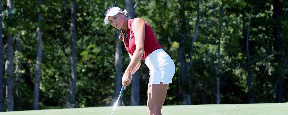 Laura Kowohl ties for 19th at the Mercedes-Benz Collegiate Championship at the Cherokee Country Club on Sept. 18. Hosted by Tennessee, NC State finished in 10th place in its second round.