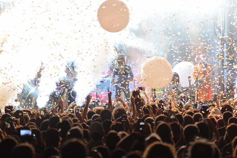 The Flaming Lips open their concert with balloons, flashing lights, theatrical smoke and confetti during Hopscotch on Thursday, Sept. 6, 2018 in Raleigh City Plaza.