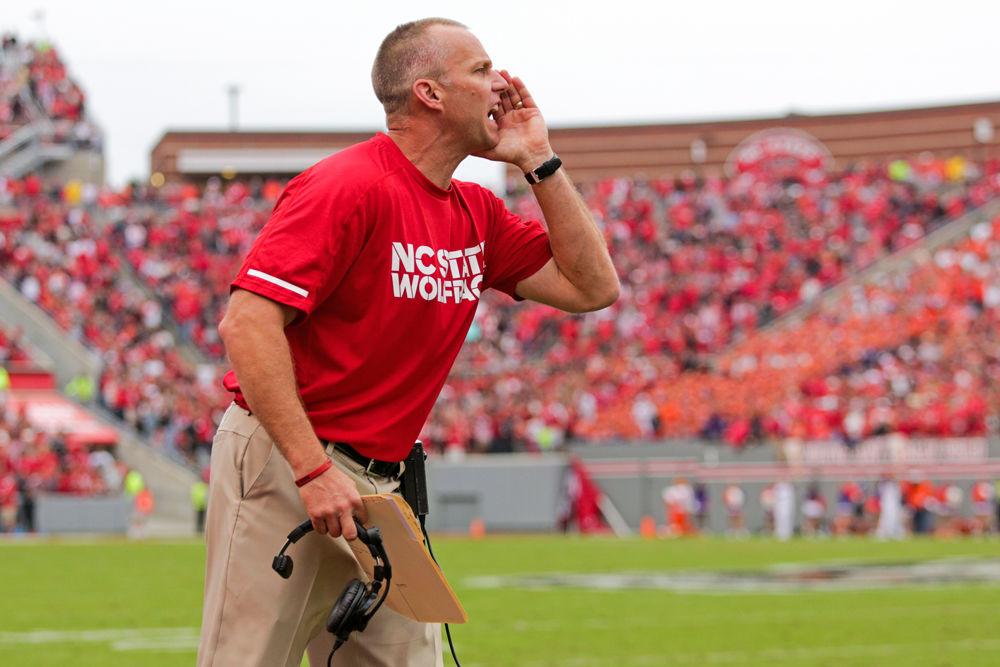 Head coach Dave Doeren shouts to his team during the 38-31 loss to Clemson on Saturday, Nov. 4, 2017 in Carter-Finley Stadium.