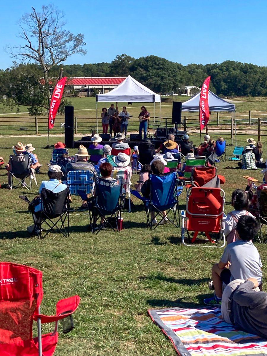 This weekend, NC State Live hosted husband and wife duo&#160;Zoe &amp; Cloyd at the Howling Cow Creamery, featuring live music and frozen treats.&#160;