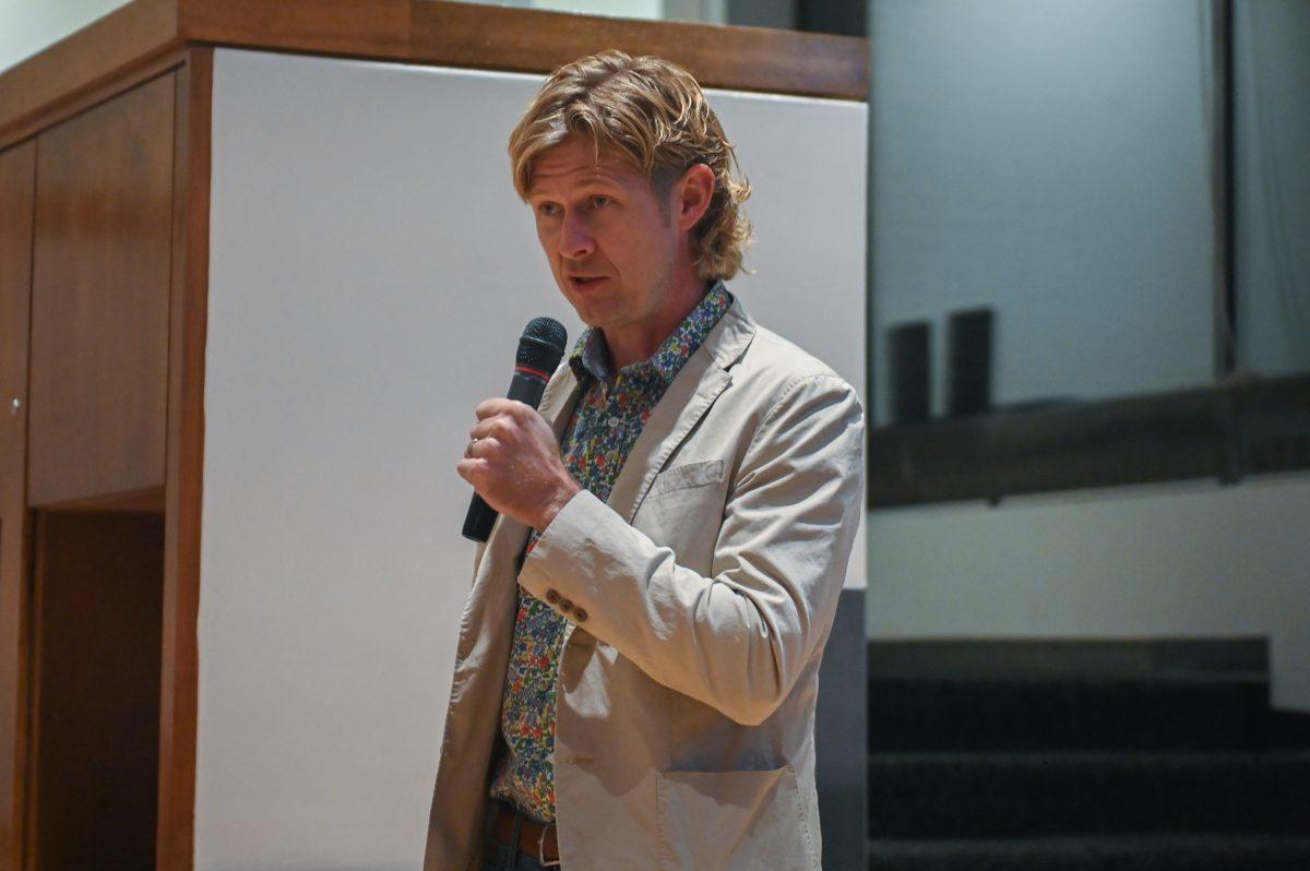 Paul Fyfe, an associate professor of English addresses the rise of AI in the classroom in Caldwell Hall on Tuesday, Oct 24, 2023. The event featured a Q&amp;A section, where attendees could ask their burning questions on AI.