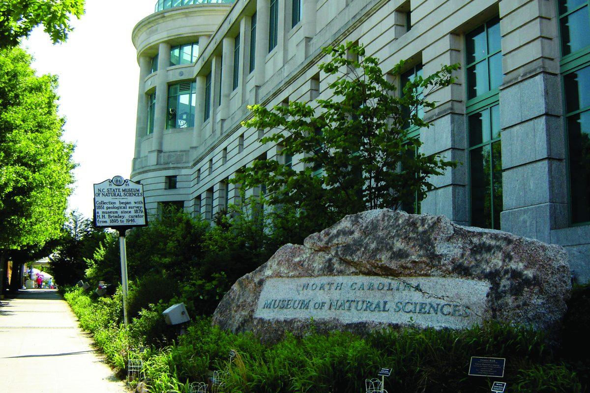 North_Carolina_Museum_of_Natural_Since_-_panoramio_-_Chanilim714.jpg